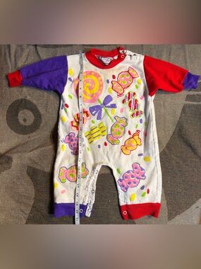 Colorful Candy Print Kids One-Piece Romper - White, Red & Purple